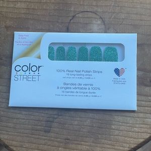 1 set of Color Street nail wraps brand new.